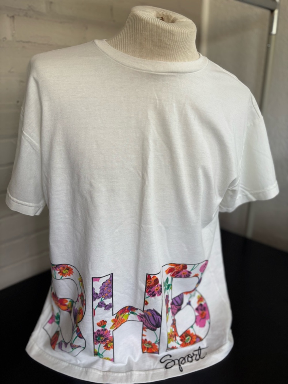Vintage Women's BEVERLY HILLS BLUES Sport Floral Logo White T-Shirt